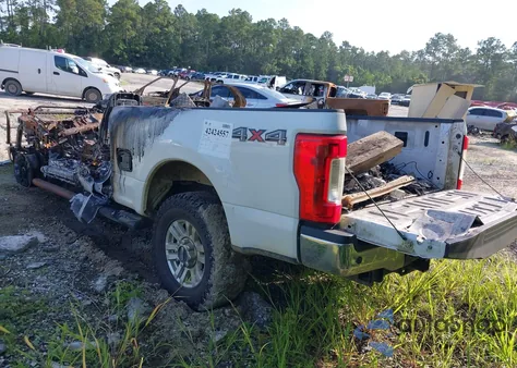 2019 Ford F-250 Xlt from USA, damaged, VIN 1FT7X2BT5KEE06469